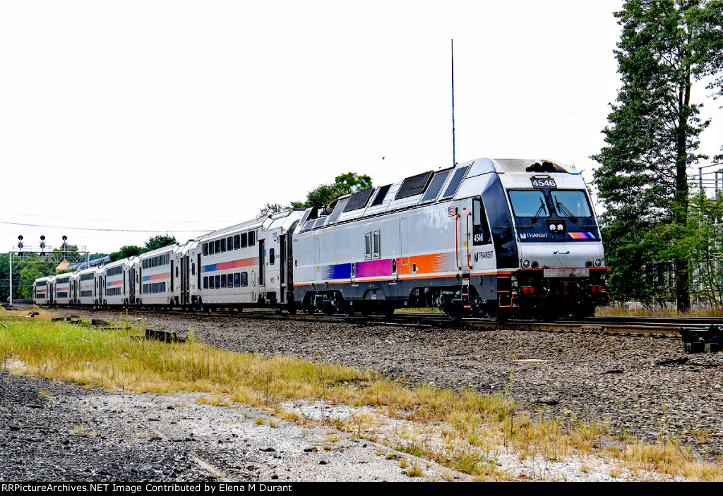 NJT 4546 on train 1111